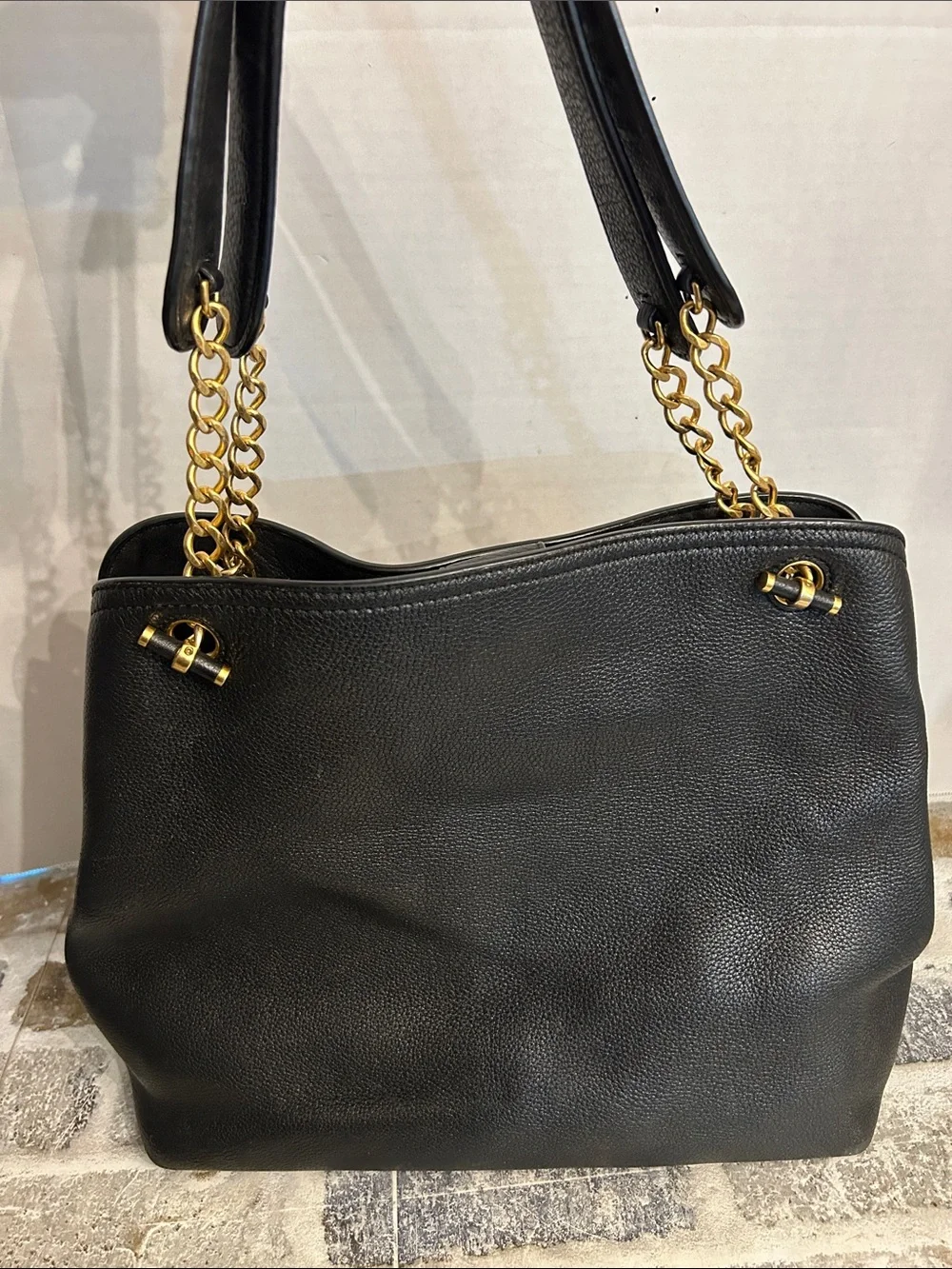 Tory Burch Chelsea Slouchy Black Pebbled Leather Tote Leather & Chain Handles